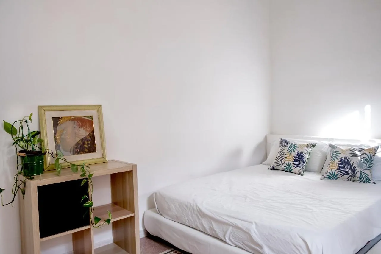 13 Open House Bed & Breakfast Palermo Italy