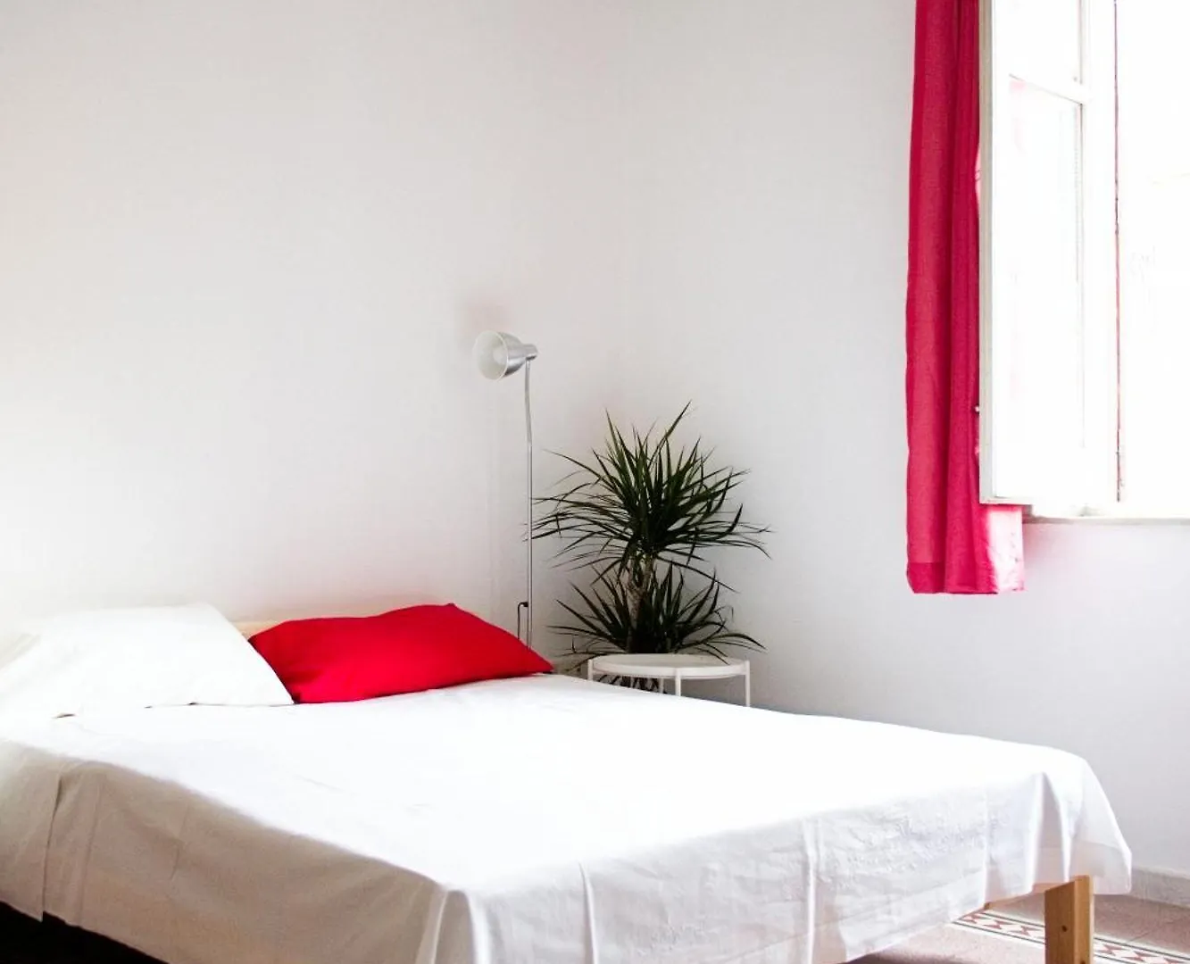 13 Open House Bed and Breakfast Παλέρμο