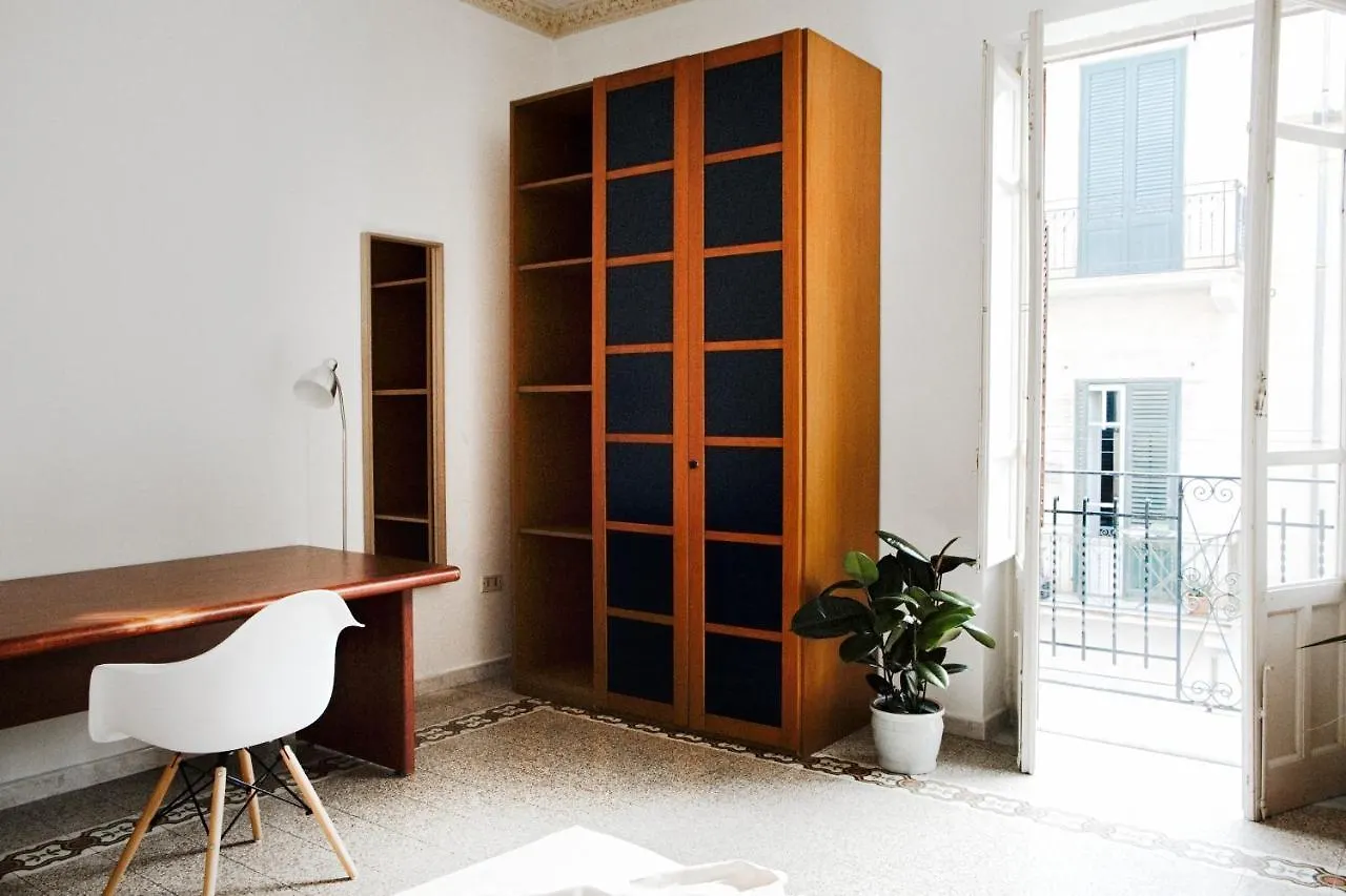 13 Open House Bed and Breakfast Palermo